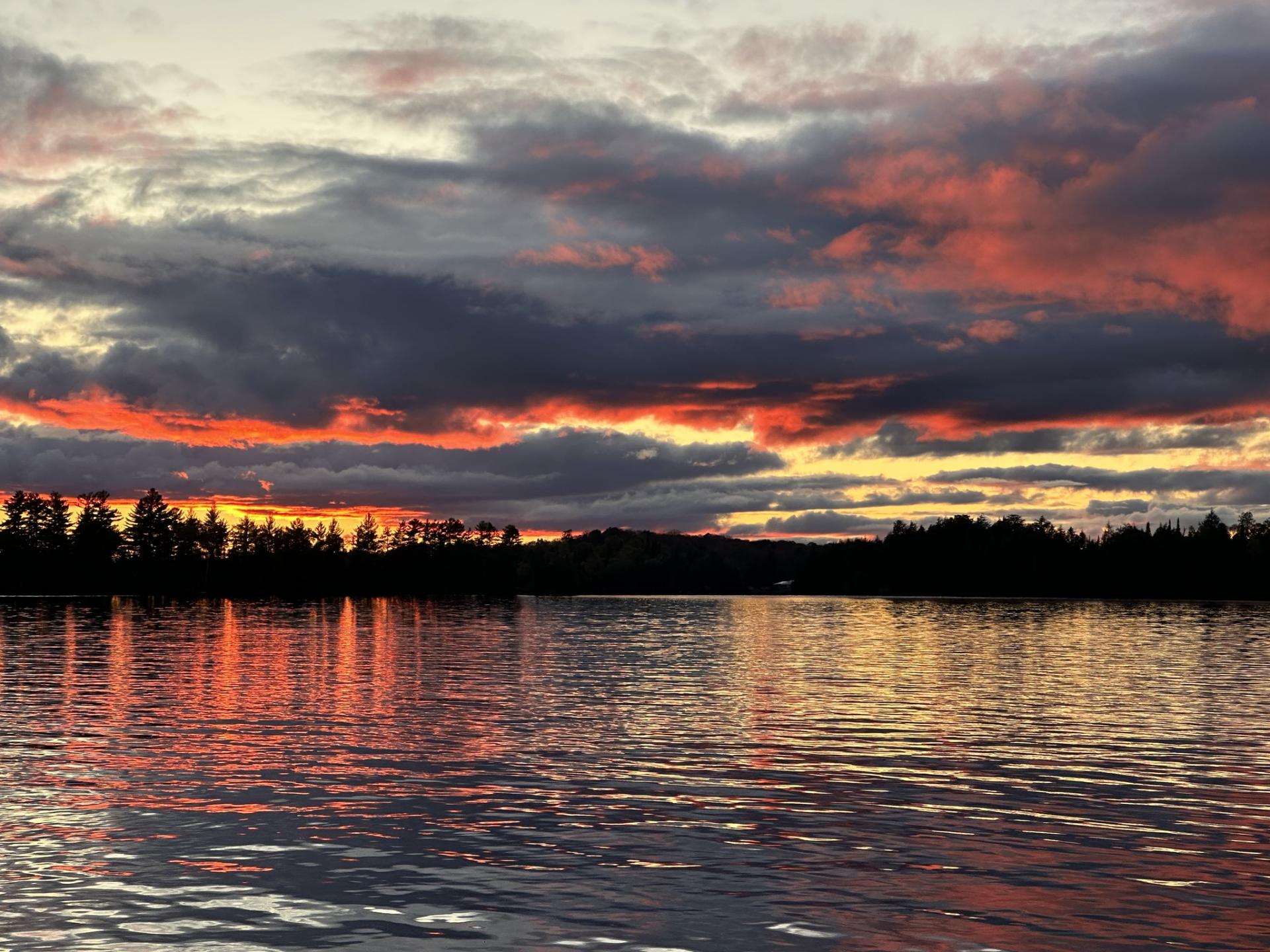 sunset over thousand island lake